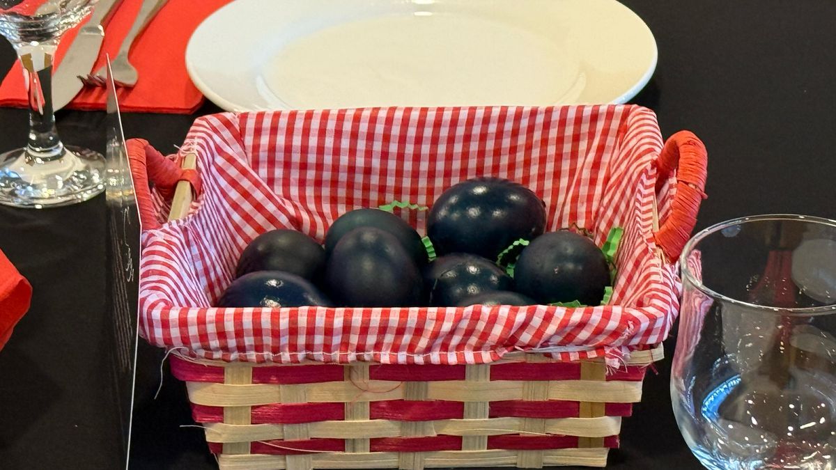 Cum arată meniul pentru fanii care au plătit 390 lei la Dinamo - Universitatea Craiova: ce surpriză au primit