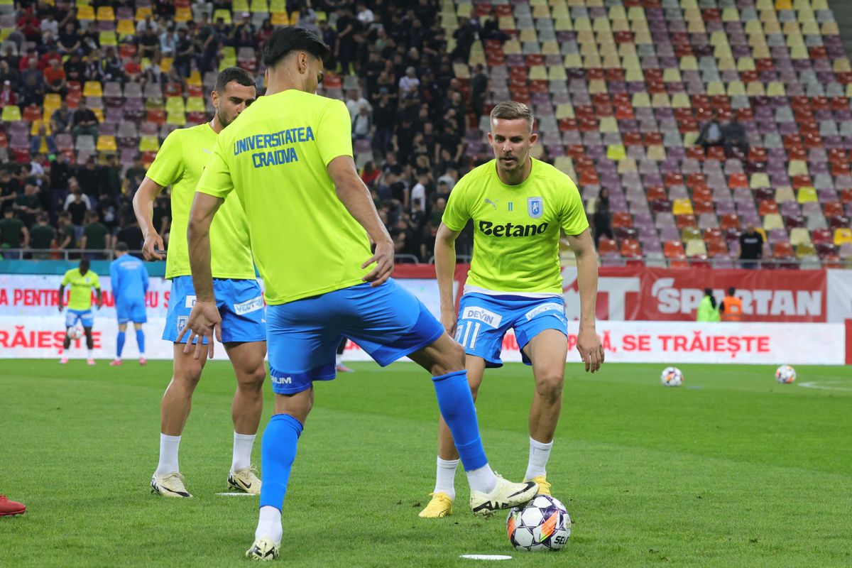 Dinamo - Universitatea Craiova, imagini de la încălzire