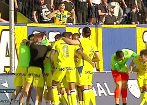 Gol ireal în Superligă » Gicu Grozav a înscris dintr-un unghi imposibil, după greșeli în lanț în defensiva adversă