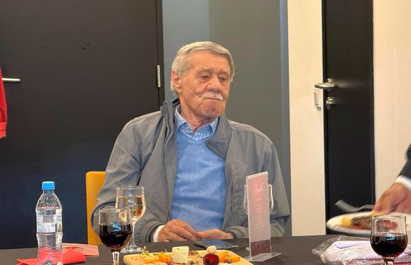 „Săgeata Carpaților”, în lojă la Dinamo - Universitatea Craiova: cum a fost surprins un cvadruplu campion al României