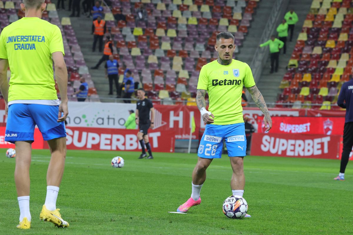 Dinamo - Universitatea Craiova, imagini de la încălzire