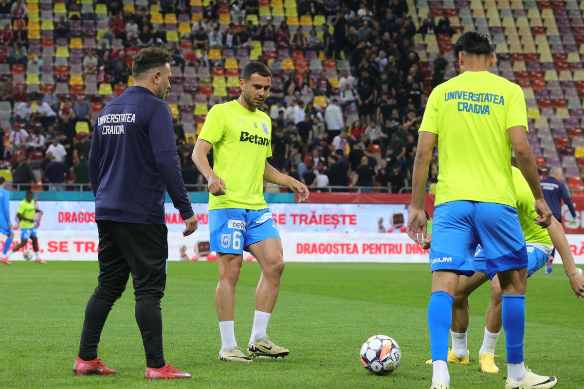 Dinamo - Universitatea Craiova, imagini de la încălzire