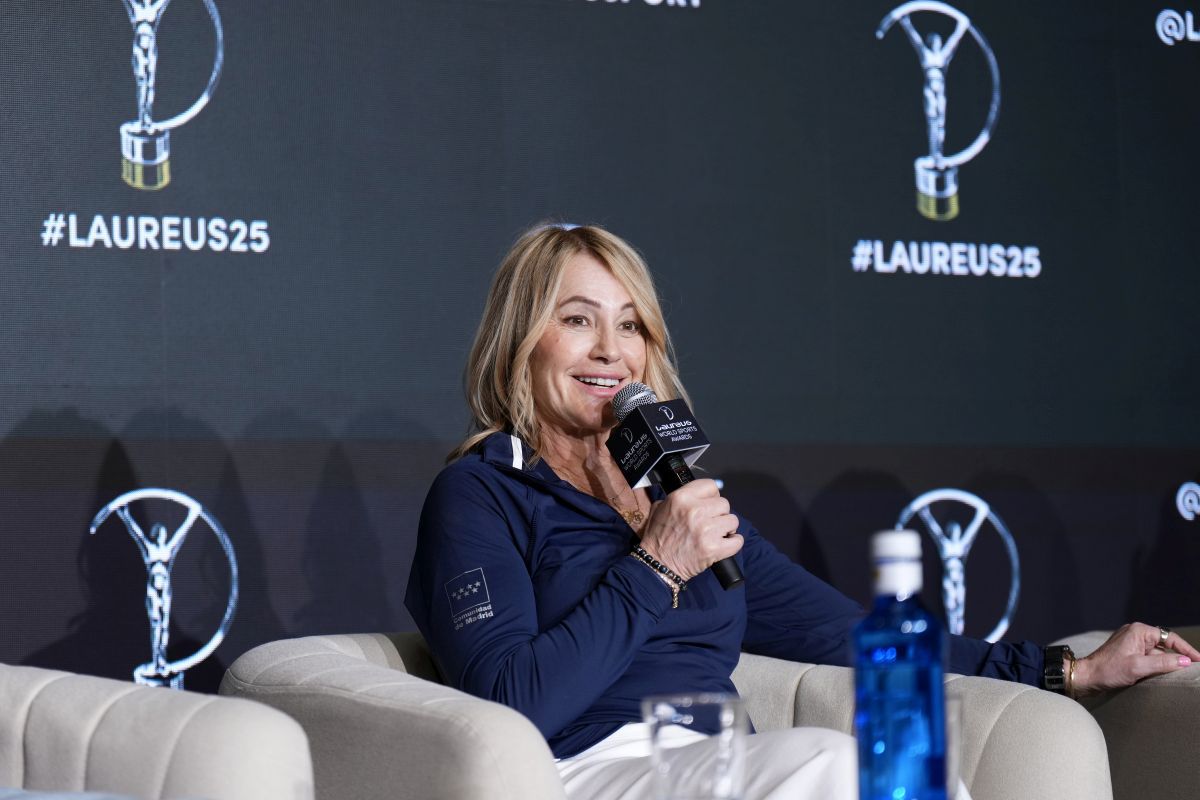 Mondo Duplantis și Simone Biles, marii câștigători de la Gala Premiilor Laureus » Nadia Comăneci a fost prezentă