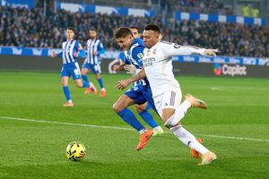 Real Madrid - Alaves, gazdele încearcă să mențină suspansul la titlu » Echipe probabile + cote