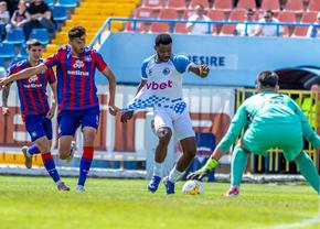 „Salariile sunt blocate!” » Promovează în Superliga și au fost „păcăliți” de primar: „Cred că e unic în fotbalul românesc”