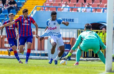 „Salarii blocate” » Promovează în Superliga și au fost „păcăliți” de primar: „Cred că e unic în fotbalul românesc”