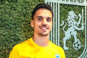 Universitatea Craiova și-a prezentat transferul făcut de urgență