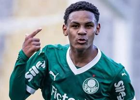 Manchester United oferă 40 de milioane de euro pentru jucătorul care încă nu a debutat la seniori