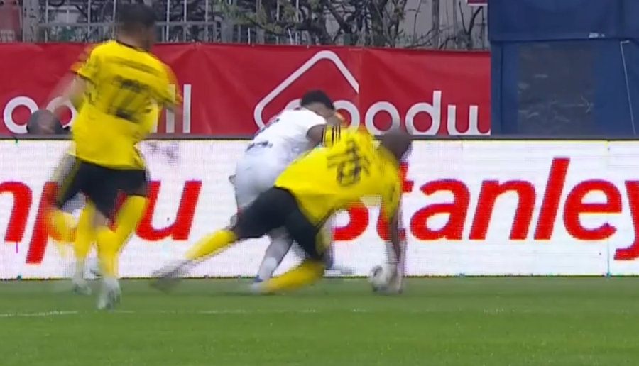 Florin Bratu și Marius Avram s-au contrazis la fiecare fază de arbitraj analizată: „Suntem vânați!”