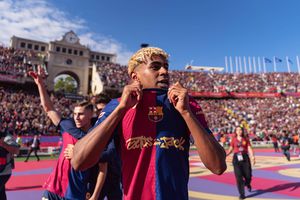 Barcelona, tricouri speciale în „El Clasico”