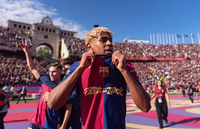 Barcelona, tricouri speciale în „El Clasico”