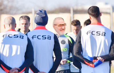 „Gata, bă, intru eu în rol!” » Gigi Becali s-a pus antrenor, după despărțirea de Rădoi: „Abia așteptam să mă întorc pe iarbă!”