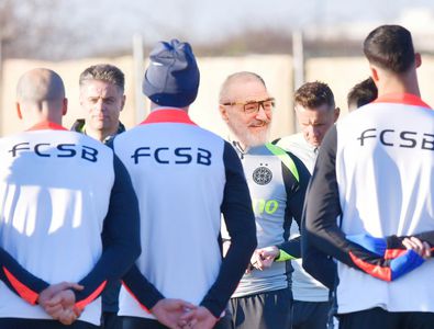 „Gata, bă, intru eu în rol!” » Gigi Becali s-a pus antrenor, după ...