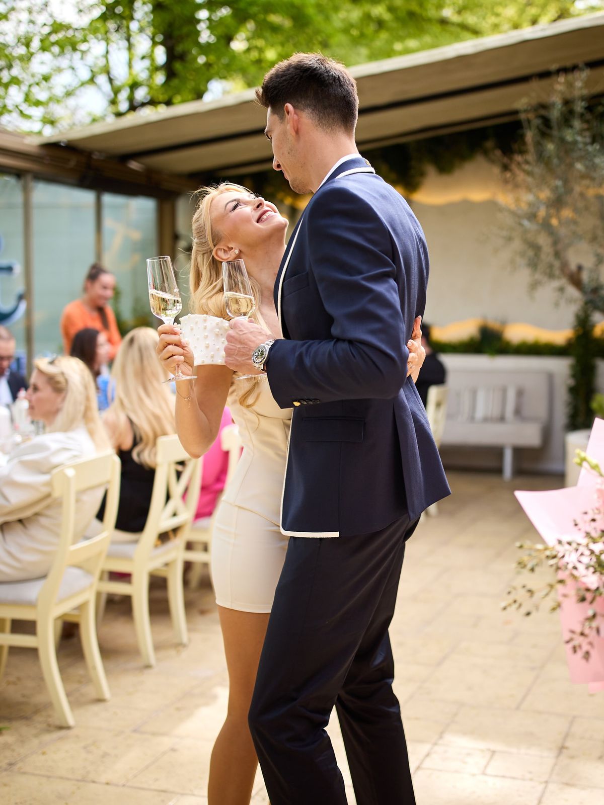 Andreea Bălan s-a căsătorit cu tenismenul Victor Cornea! Imagini cu ținuta spectaculoasă a artistei