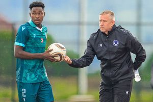 Reghecampf nu exclude revenirea în Superliga: „Există o singură echipă unde m-aș vedea antrenând”