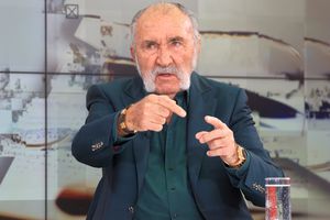 „S-a scumpit kerosenul, v-ați descurcat?” » Ion Țiriac și singurul viciu la 86 de ani: de ce este obligat să intre anual „în cușcă”