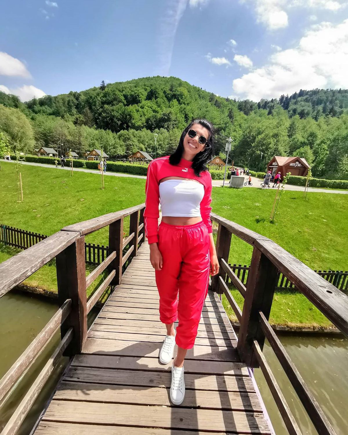 Denisa Dedu a spus „DA” » Frumoasa portăriță s-a logodit în mijlocul mării, pe iaht