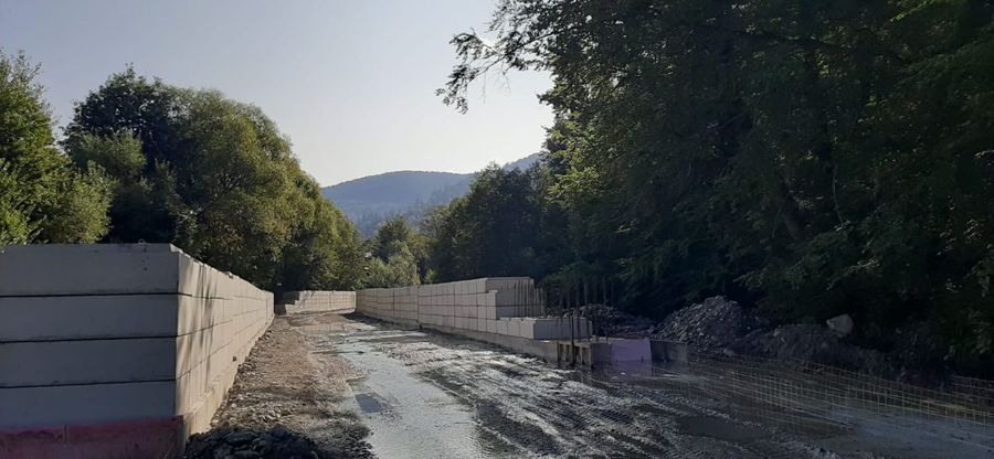 Azuga Poveștile tragice au acum final fericit: Comunități salvate de calamități, cu ajutorul Companiei Naționale de Investiții