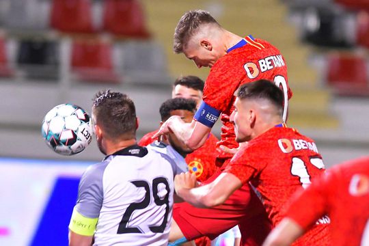 Gigi Becali pregătește lotul pentru sezonul următor de Liga 1, unul în care FCSB va încerca din nou să o detroneze pe CFR Cluj. Finanțatorul spune că cel puțin 7 jucători vor pleca în această vară.