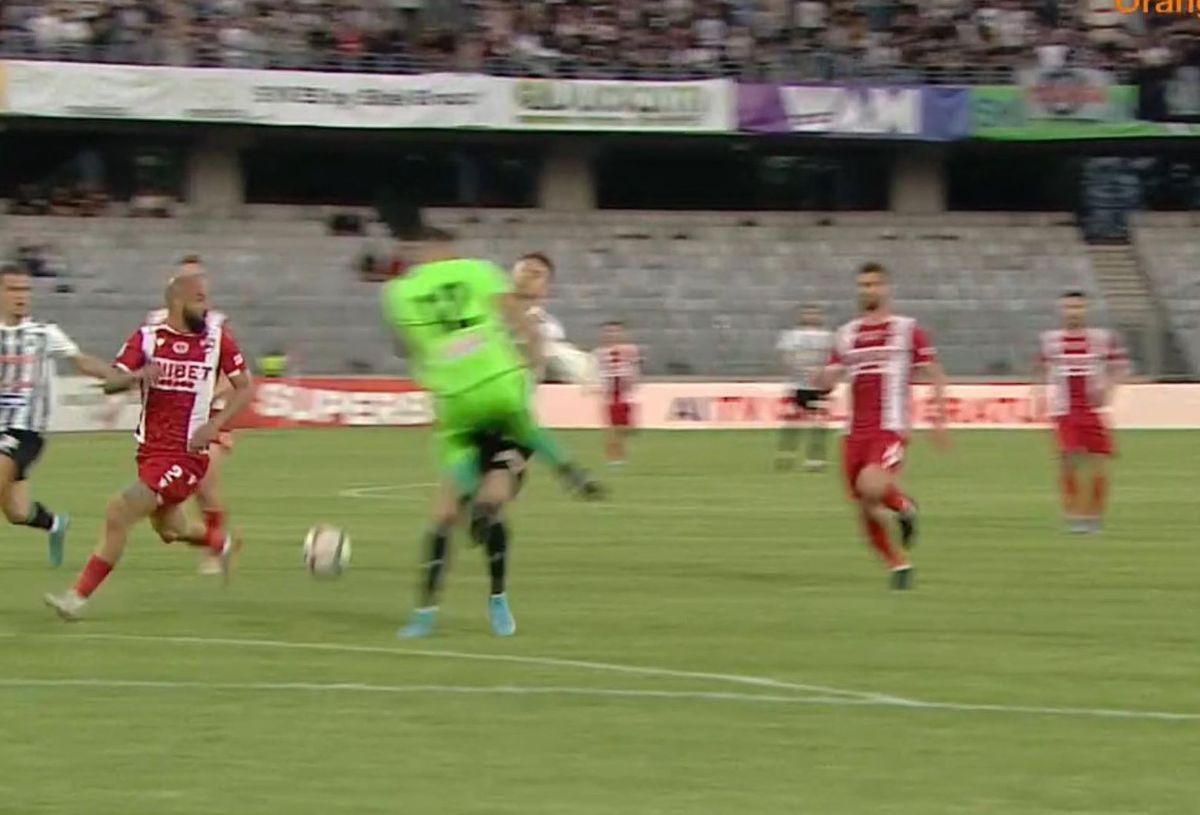 Mihai Eșanu, gafă inexplicabilă în U Cluj - Dinamo