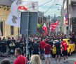 Fanii lui U Cluj și Dinamo au venit împreună la meciul de baraj: încurajări, dar și derapaje