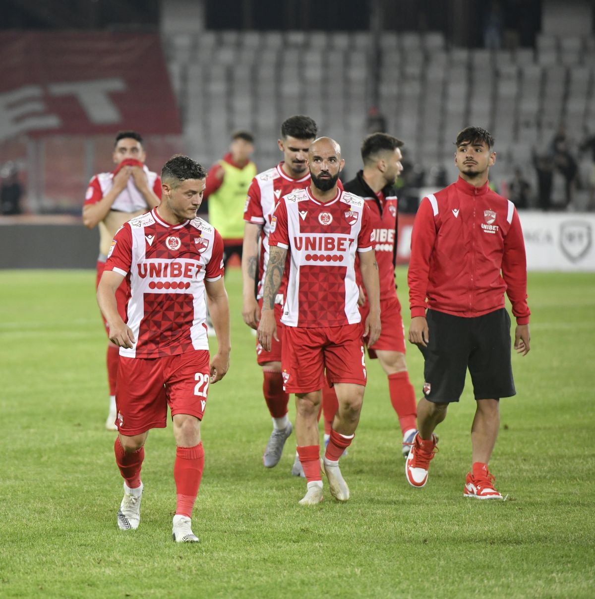 Sabău, fost jucător la U Cluj și Dinamo, se pronunță după turul barajului: „Lincar a pregătit jocul mai bine, putea fi 3-0 din prima repriză”