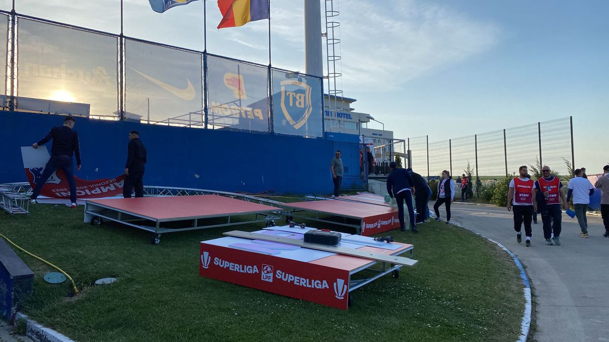 Ce au contestat cei de la FCSB înaintea golului de 2-2 marcat de Băluță și ce arată reluările fazei