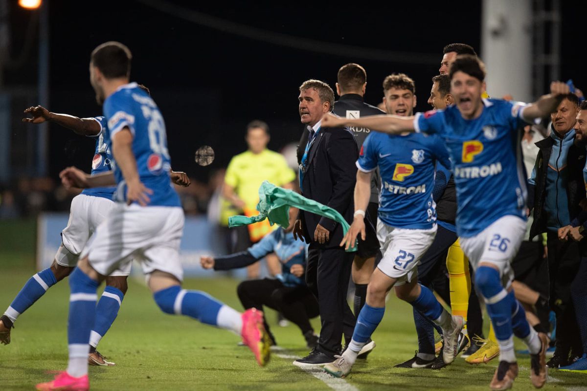 Petrecere în vestiar după Farul - FCSB, Hagi protagonist