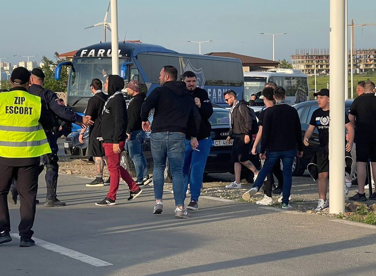 Reporterii GSP au surprins răfuiala petrecută fix lângă stadion, înainte de Farul - FCSB » Intervenție promptă a jandarmilor