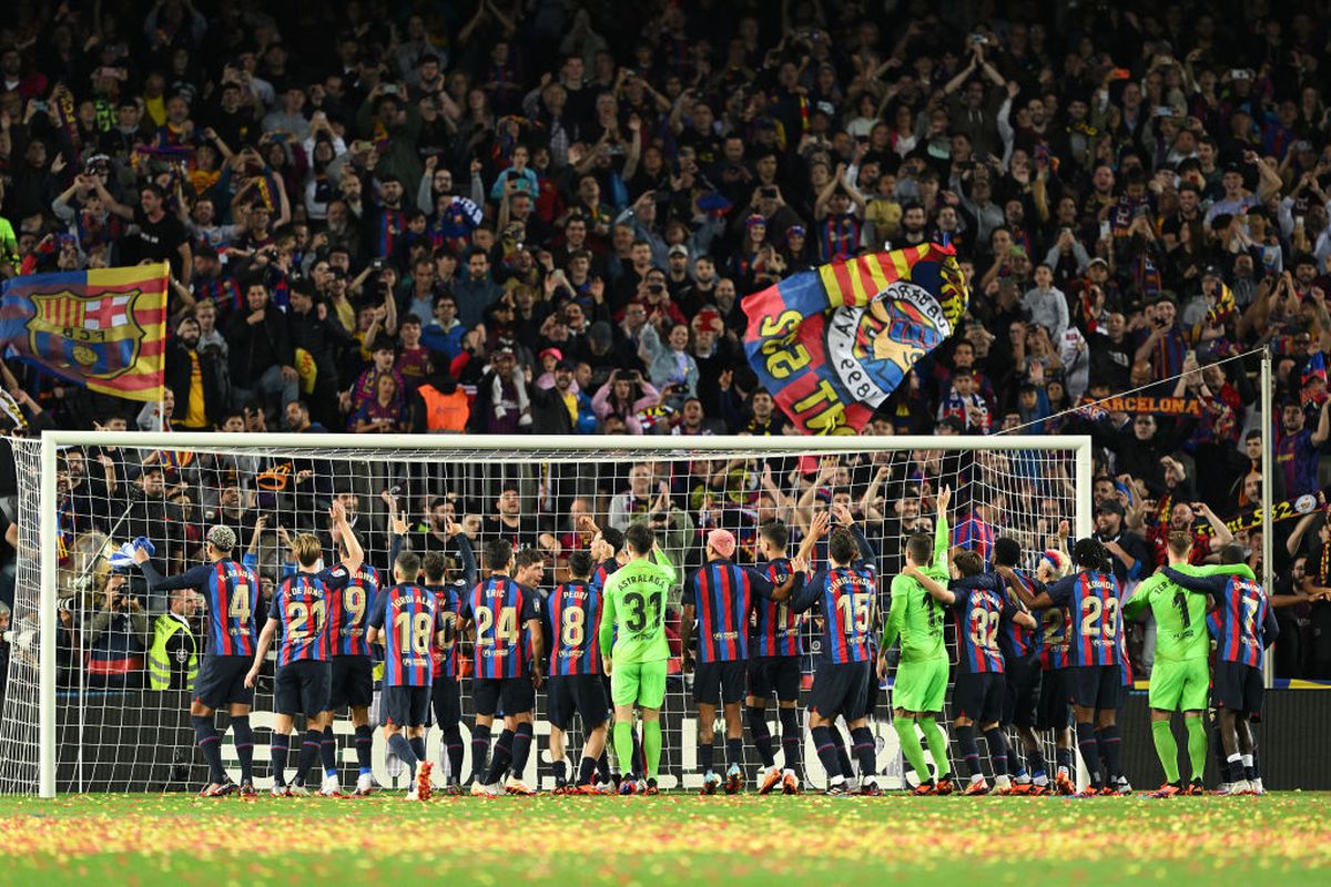 Barcelona a sărbătorit titlul în La Liga, alături de 88.000 de spectatori » Imagini spectaculoase