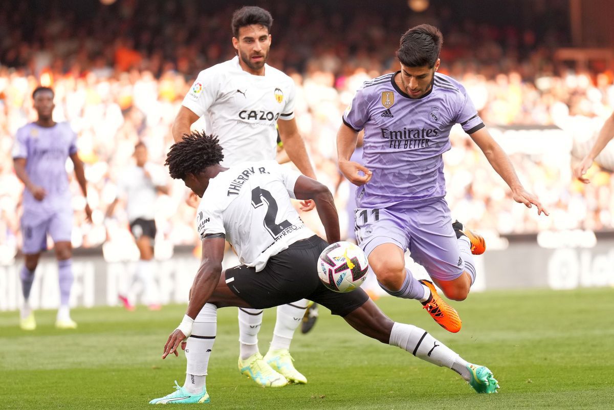 Valencia - Real Madrid s-a terminat după 107 minute! Incident rasist cu Vinicius + brazilianul, eliminat în final