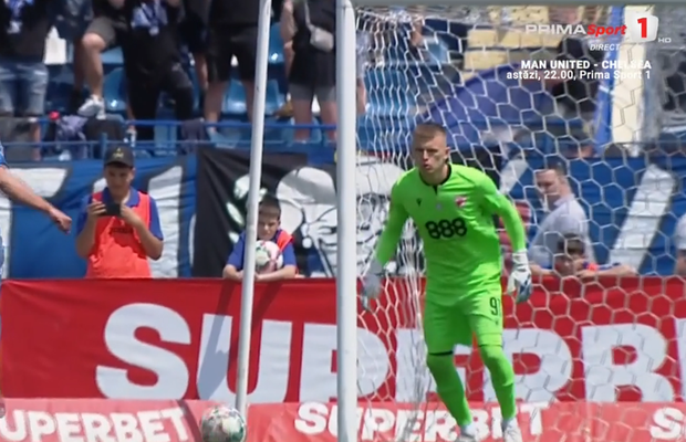 Gafă imensă în Poli Iași - Dinamo. Cum au luat gol „câinii” în minutul 9