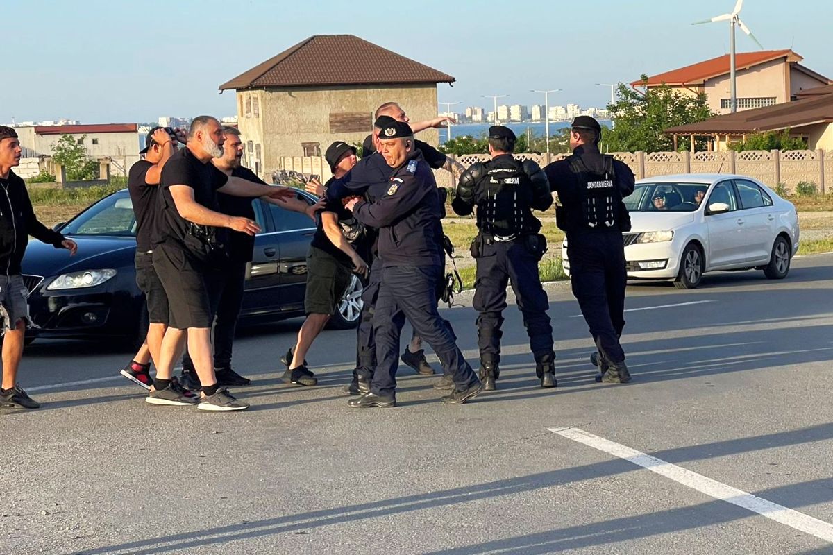 Reporterii GSP au surprins răfuiala petrecută fix lângă stadion, înainte de Farul - FCSB » Intervenție promptă a jandarmilor