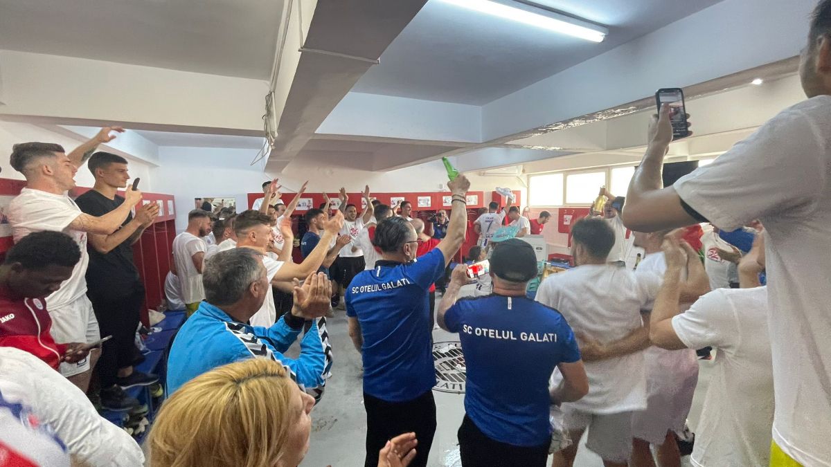 Cele mai nebune imagini de la sărbătoarea promovării Oțelului