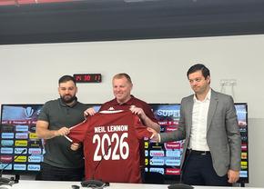 Neil Lennon, prima conferință la Rapid: „Ar fi prostesc să promit titlul. Vreau întăriri pe toate posturile. Va urma o perioadă grea pentru jucători”