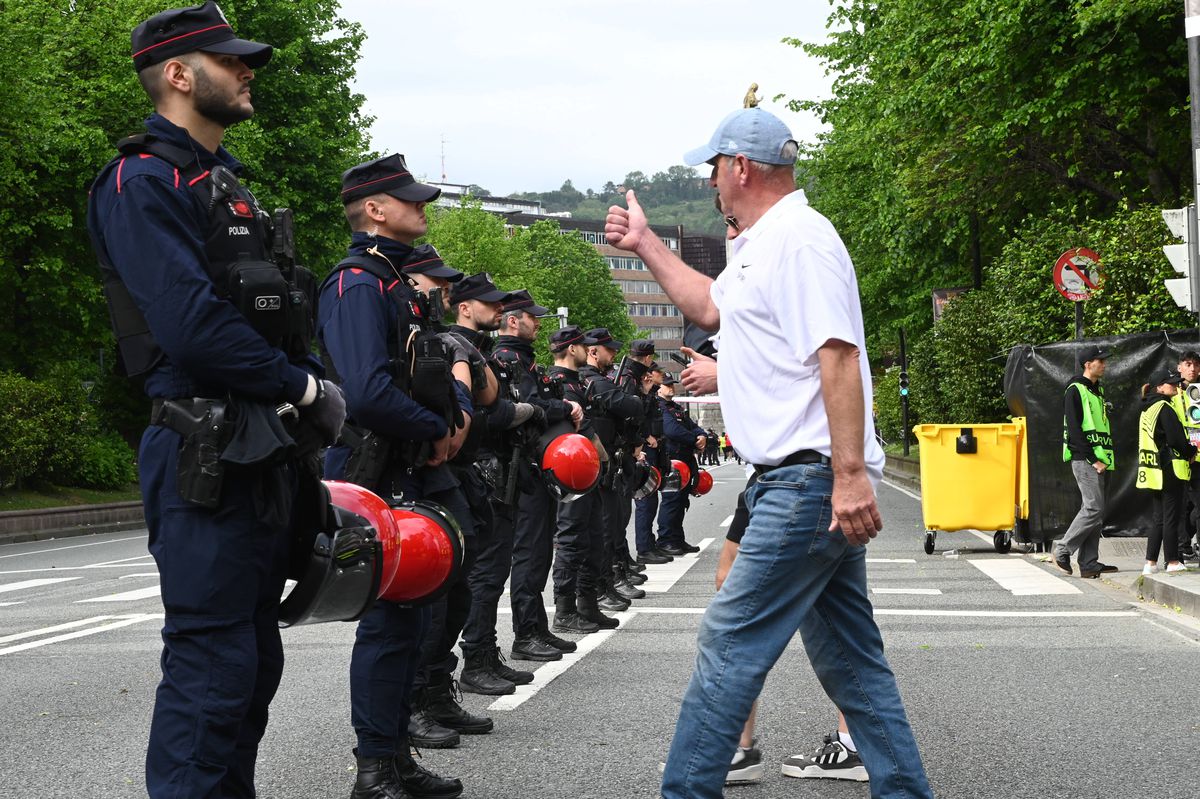 „Au dărâmat semafoare și au vomitat pe străzi” » HAOS la Bilbao, înainte de finala Europa League