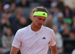 Emoții pe drumul spre Paris: Zverev și alți jucători de tenis au fost într-un avion lovit de fulger!