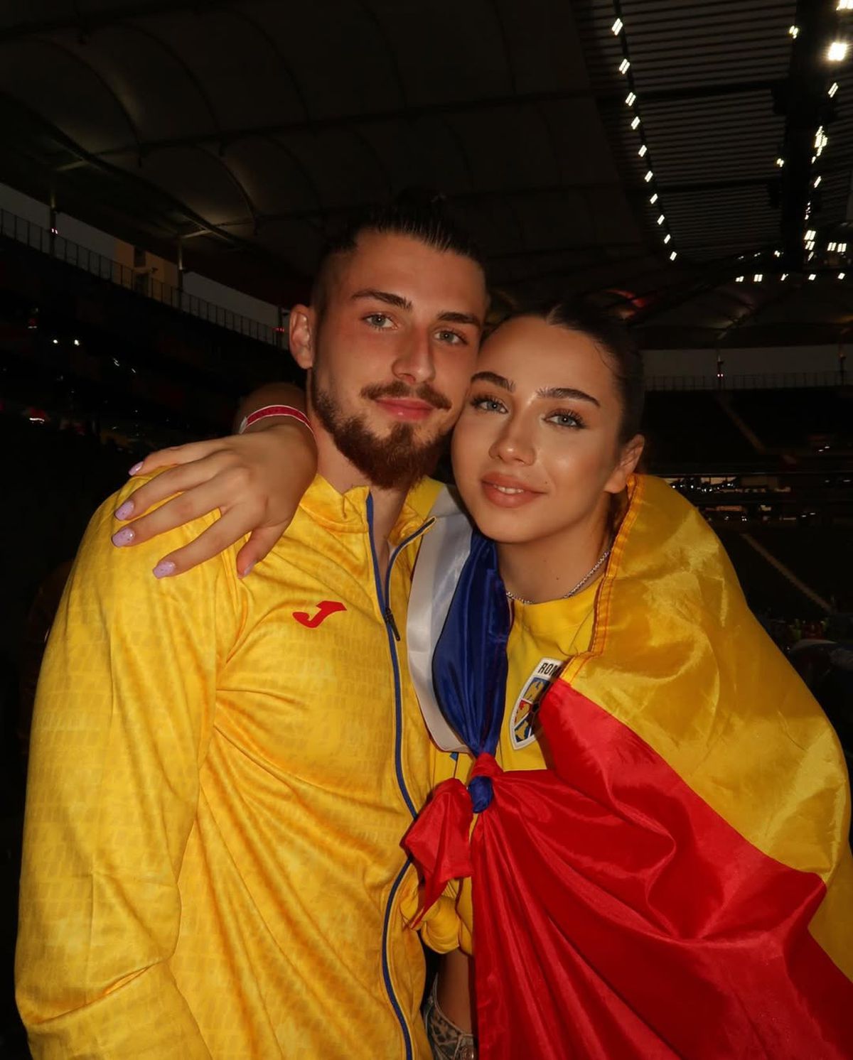 Sora lui Radu Drăgușin, apariție spectaculoasă la finala Europa League: detaliul prin care a atras atenția