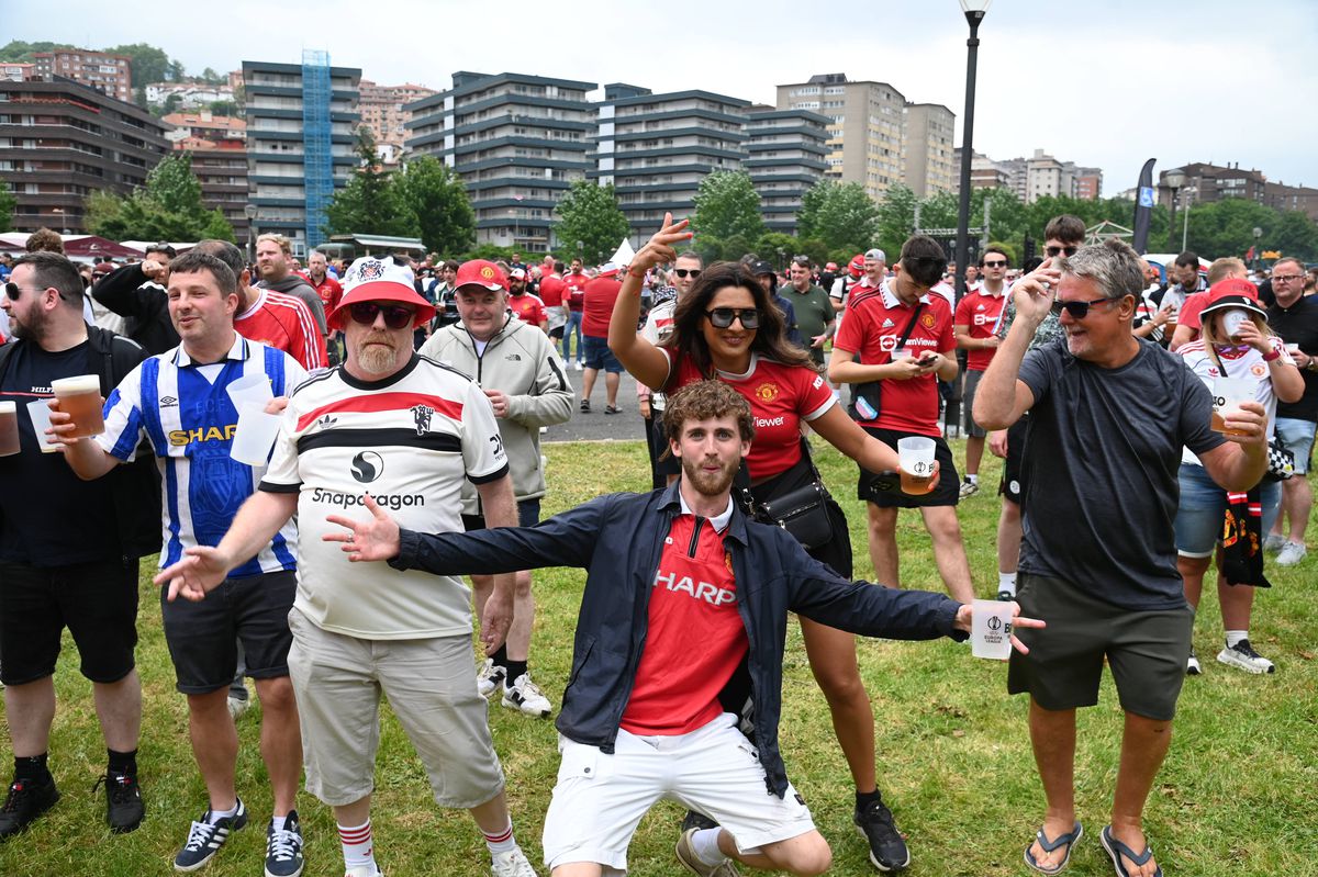 „Au dărâmat semafoare și au vomitat pe străzi” » HAOS la Bilbao, înainte de finala Europa League