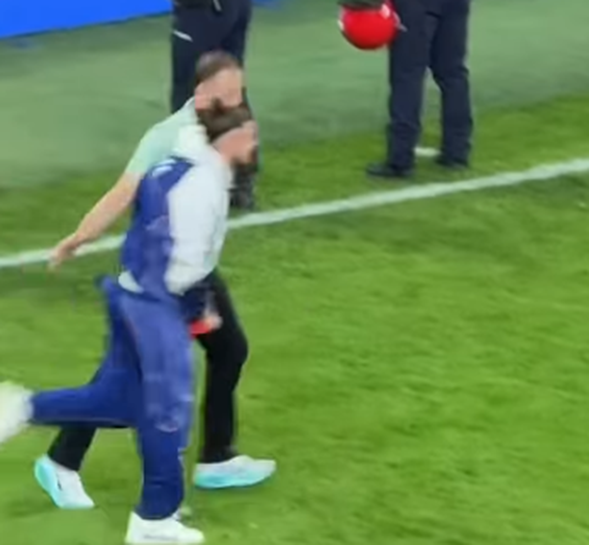 Radu Drăgușin, câștigător de Europa League