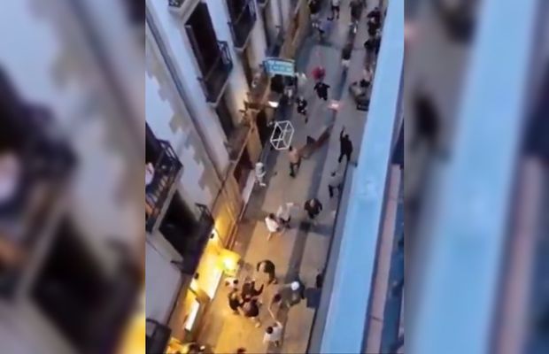 S-au luat la bătaie pe străzi înaintea finalei Europa League dintre Tottenham și Manchester United