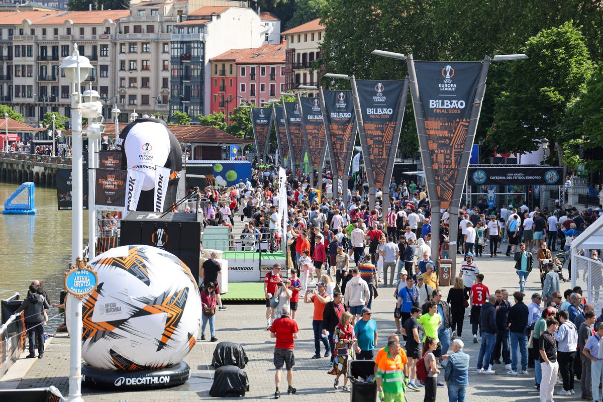 „Au dărâmat semafoare și au vomitat pe străzi” » HAOS la Bilbao, înainte de finala Europa League