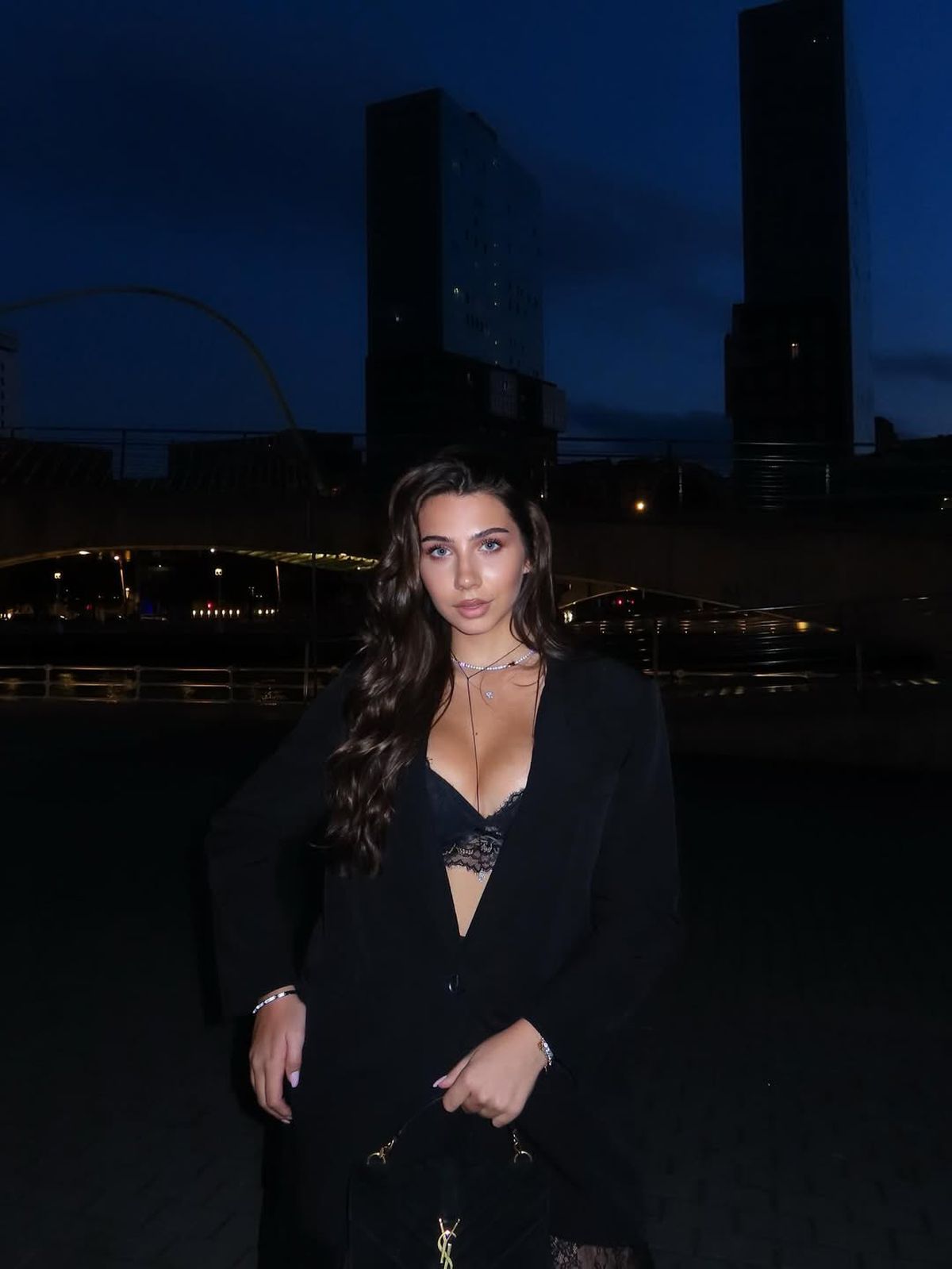 Meira Drăgușin la finala Tottenham - Manchester United