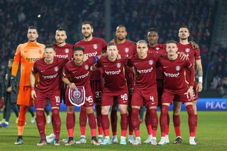 CFR Cluj vrea să atace grupele cupelor europene cu două „come-back-uri” de impact » Internaționalul român, pregătit să revină în Gruia