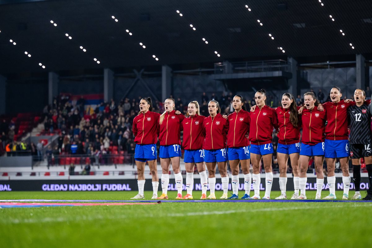 Englezii se consideră umiliți de Serbia: „Jucăm pe un stadion mai mic decât unele din liga noastră a patra!”