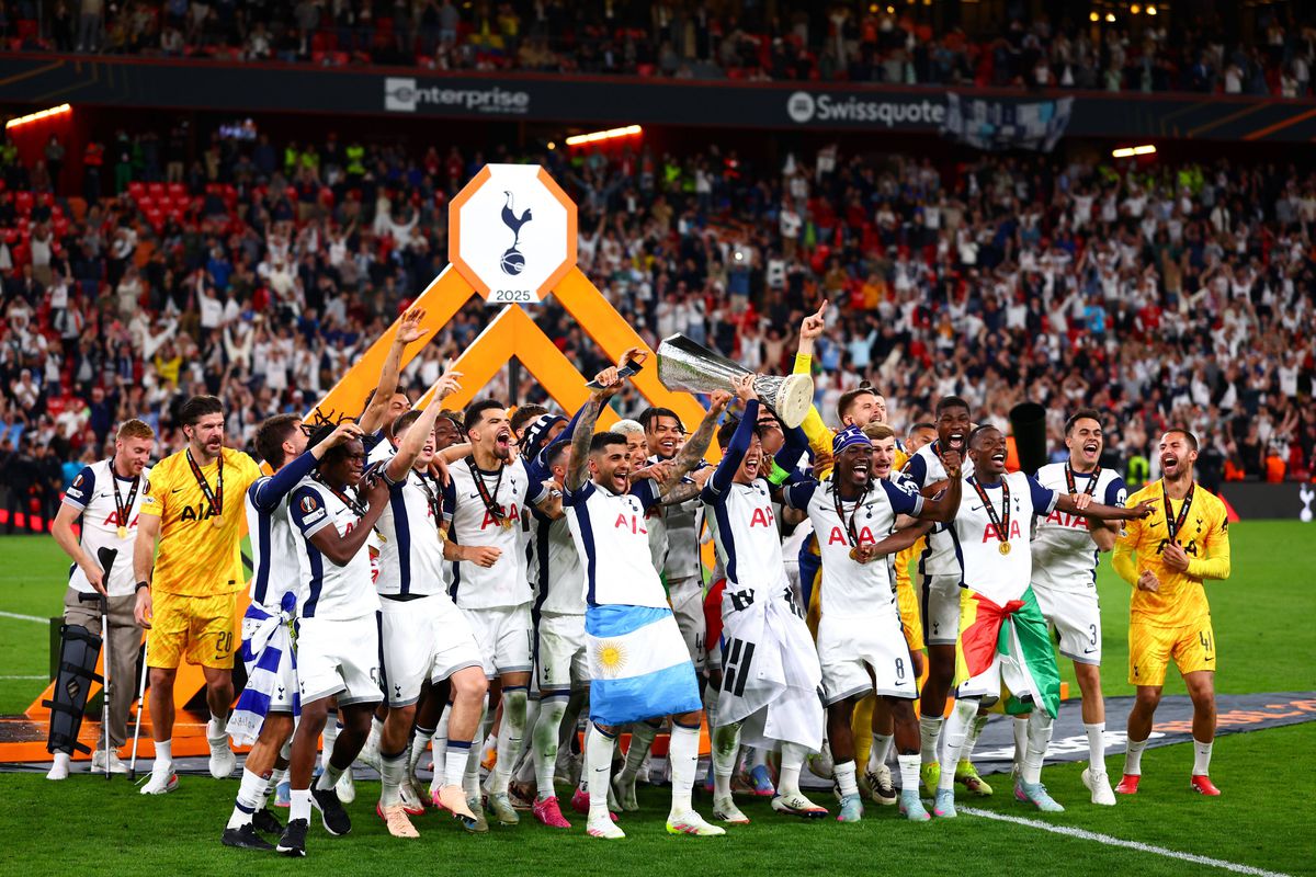 Mihai Stoica nu s-a ferit de cuvinte, după finala Tottenham - Manchester United: „Execrabil!”