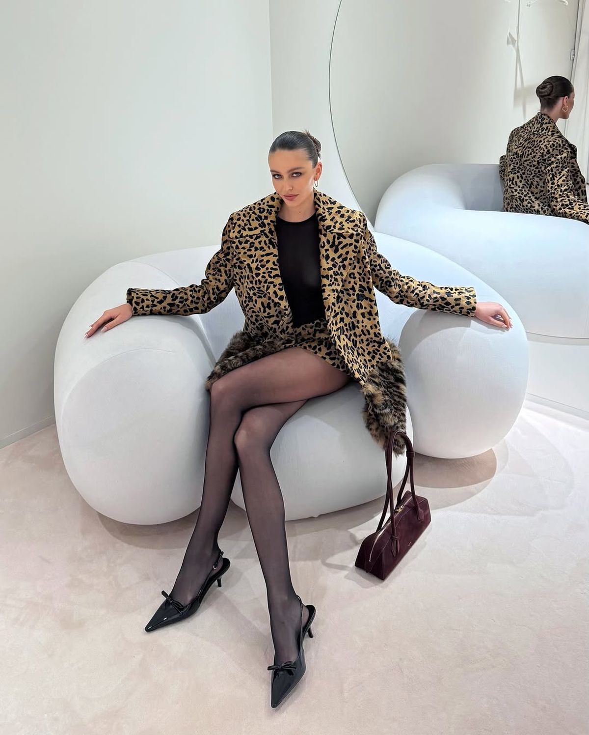 Novak Djokovic a acceptat provocarea și a jucat tenis cu „cea mai frumoasă femeie din lume” » Filmarea a fost interzisă