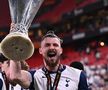 Radu Drăgușin, cu tricolorul pe podiumul Europa League » România, din nou în elită: imagini emoționante pe San Mames