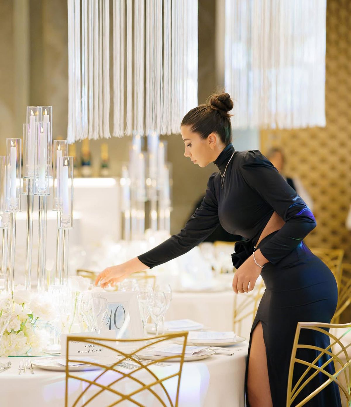 Sora lui Radu Drăgușin, apariție spectaculoasă la finala Europa League: detaliul prin care a atras atenția