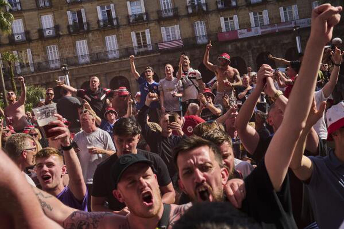 „Au dărâmat semafoare și au vomitat pe străzi” » HAOS la Bilbao, înainte de finala Europa League